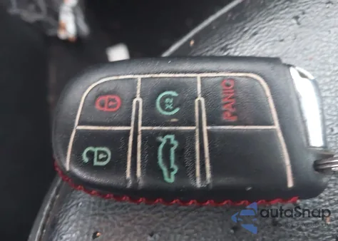 2018 Jeep Compass Latitude 4X4 из США, поврежденный, VIN 3C4NJDBB4JT455530